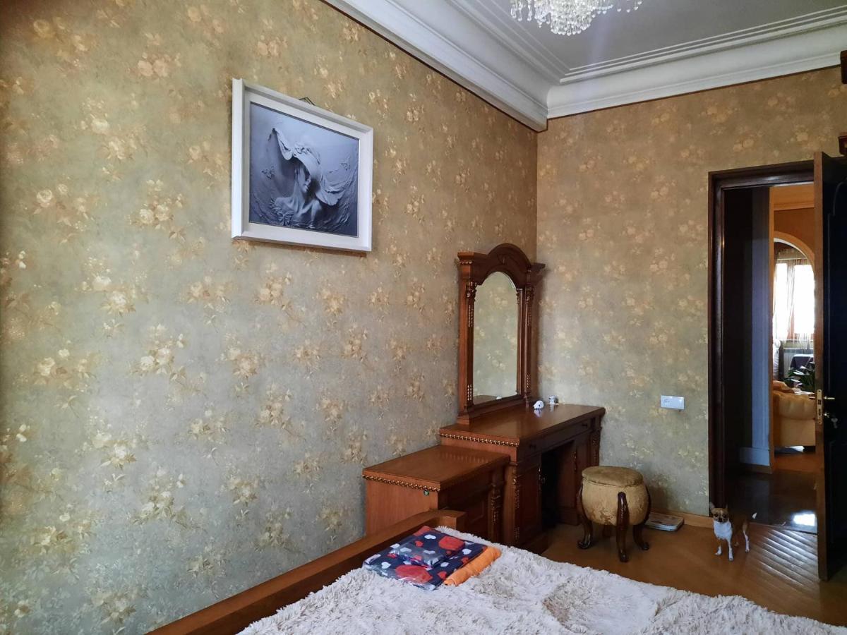 Tbilisi Philharmonia Apartment エクステリア 写真